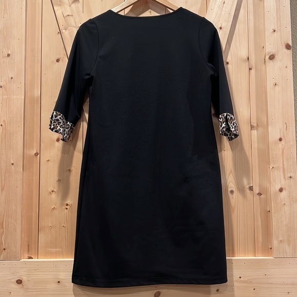 Tracy Negoshian Black Dress with Leopard Cheetah Size Small - Picture 3 of 7